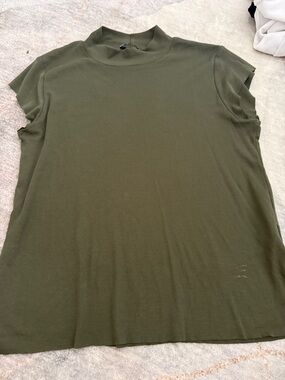 Zara Olive Green Mock Neck Short Sleeve Top